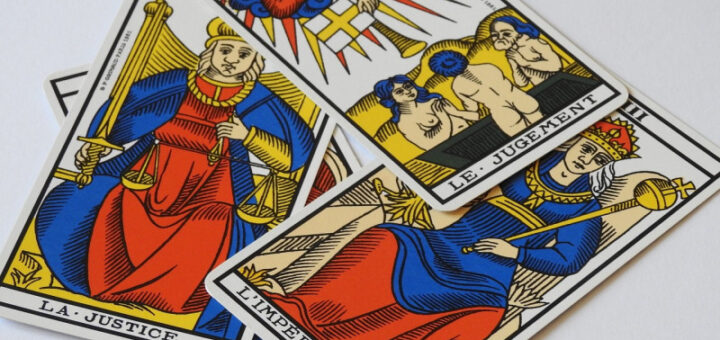 Por qué meditar con las cartas del tarot